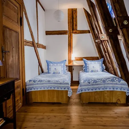 Wildkrauterhotel Ehmkendorf Hotel Emkendorf (Plon)